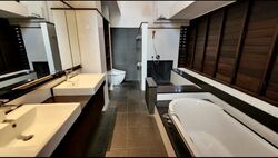 Ocean Drive (D4), Detached #389053091